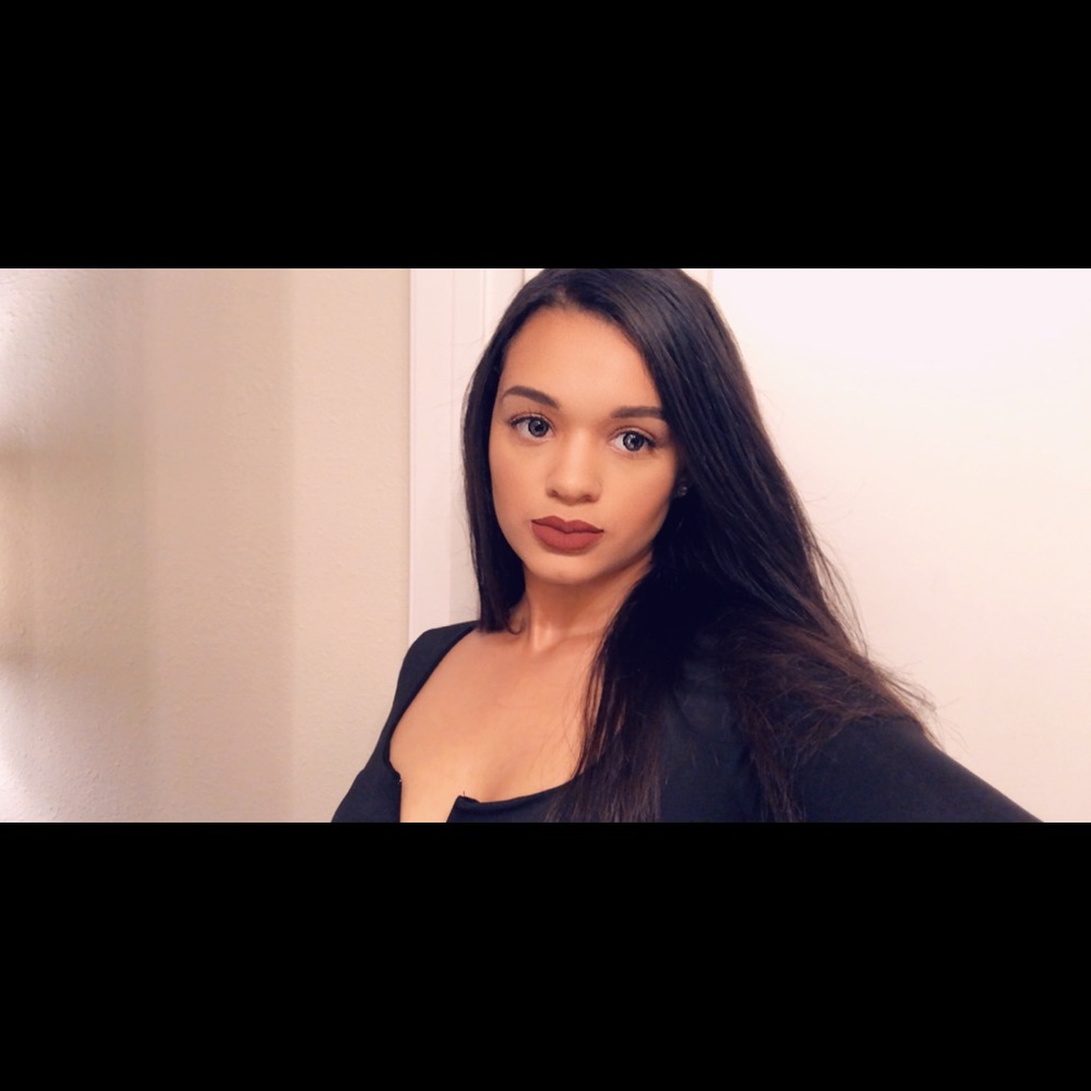 Meet your Posher, Erica